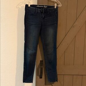 American Eagle Outfitters Women's Deep Indigo Cropped Jeans